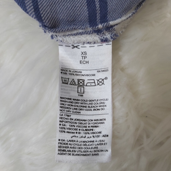 Old Navy Pastel Plaid Navy Button Down Flannel - Picture 7 of 7